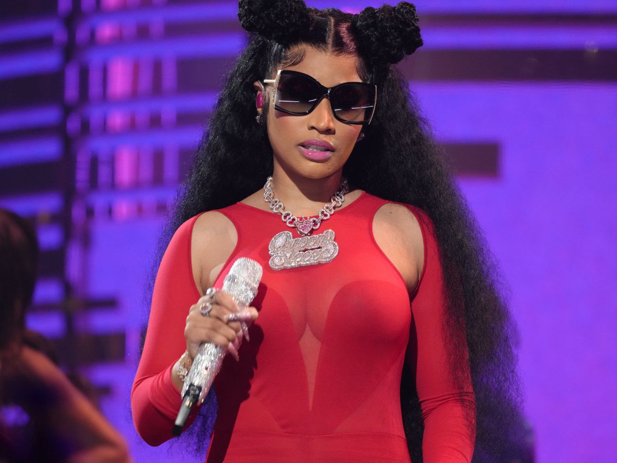 Nicki Minaj Ridiculed for Utilizing AI-Generated Artwork to Promote Music